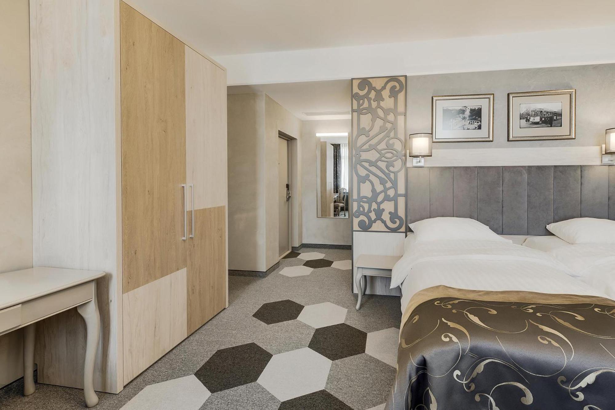 Eurostars Metropole Hotel รีกา ภายนอก รูปภาพ