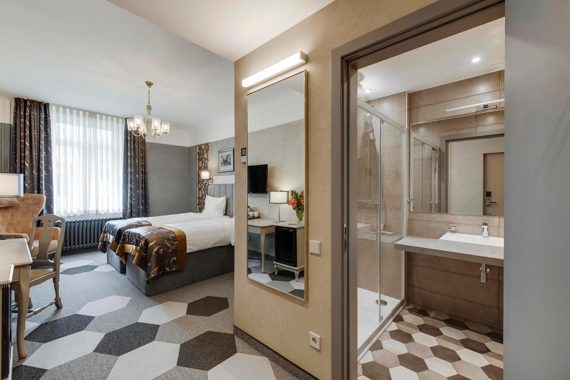 Eurostars Metropole Hotel รีกา ภายนอก รูปภาพ